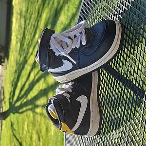 Nike Air Force 1 mid baby sneakers Yellow & black 8C Toddlers
